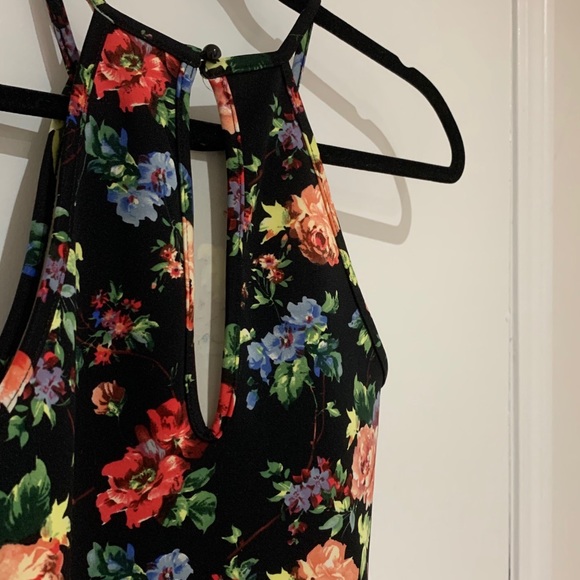 Flower dress - Picture 4 of 4